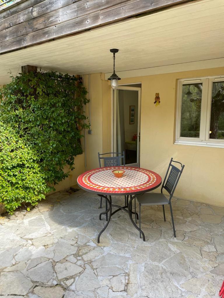 Ferienwohnung Mas Des Amarens Malaucène Exterior foto