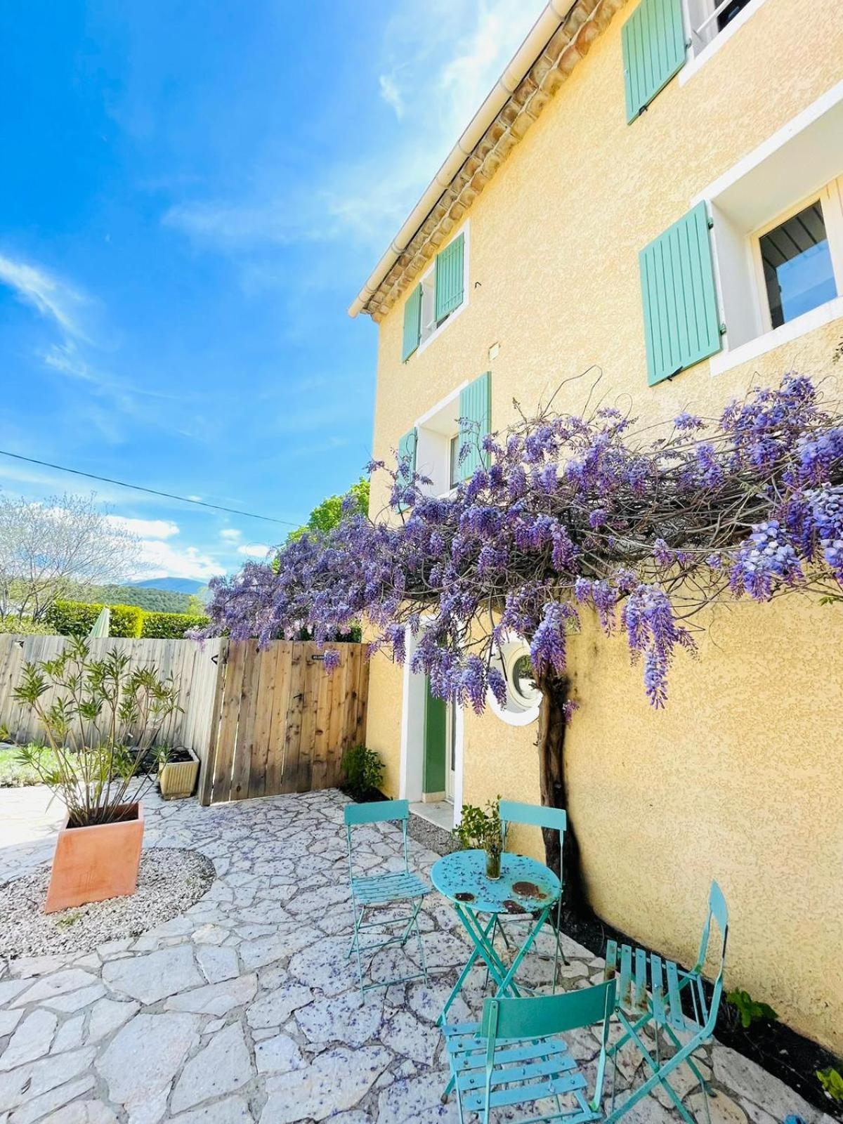Ferienwohnung Mas Des Amarens Malaucène Exterior foto